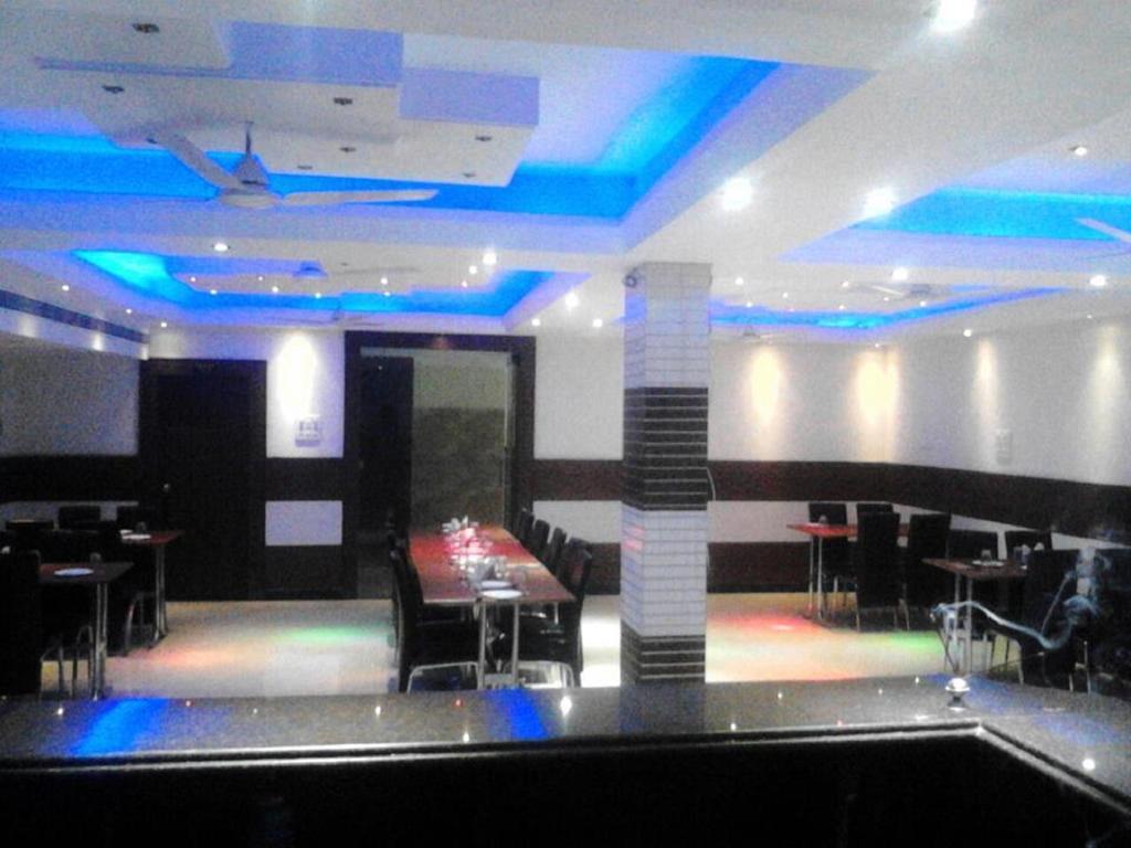 Hotel Sagar Castle Ratlam Экстерьер фото