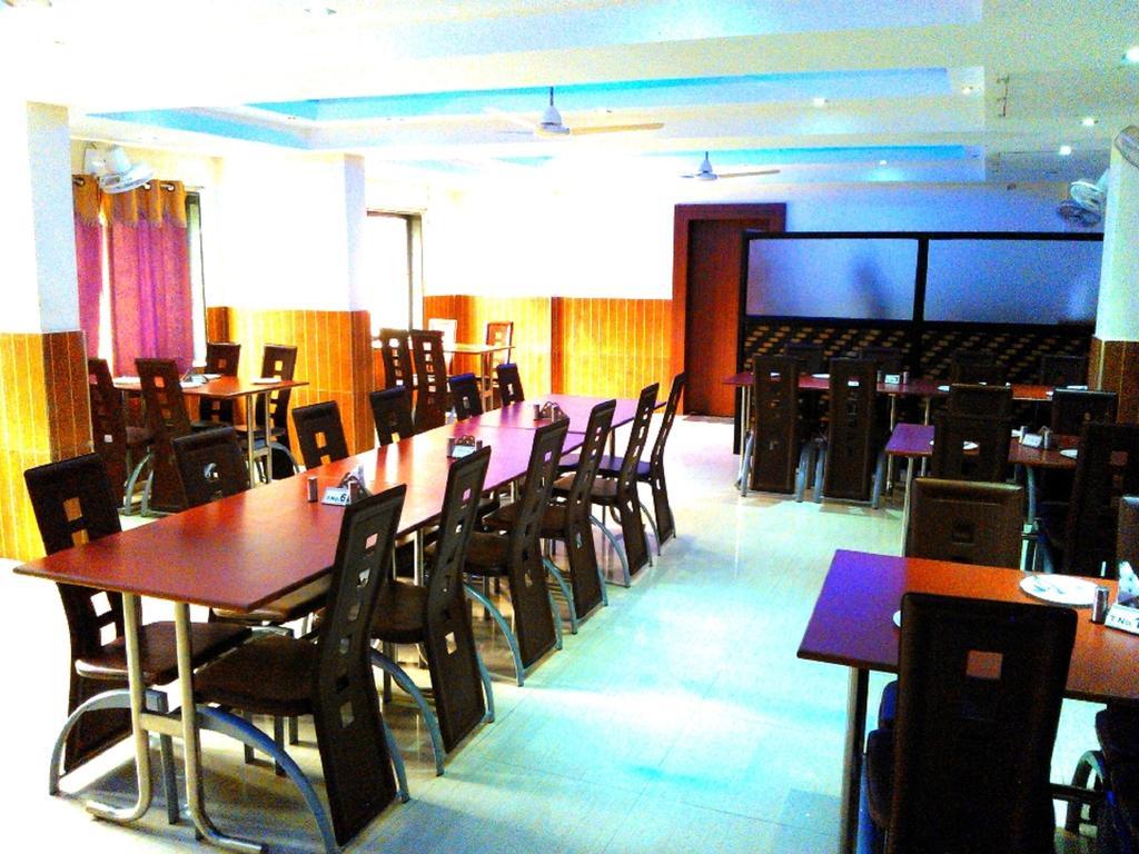 Hotel Sagar Castle Ratlam Экстерьер фото